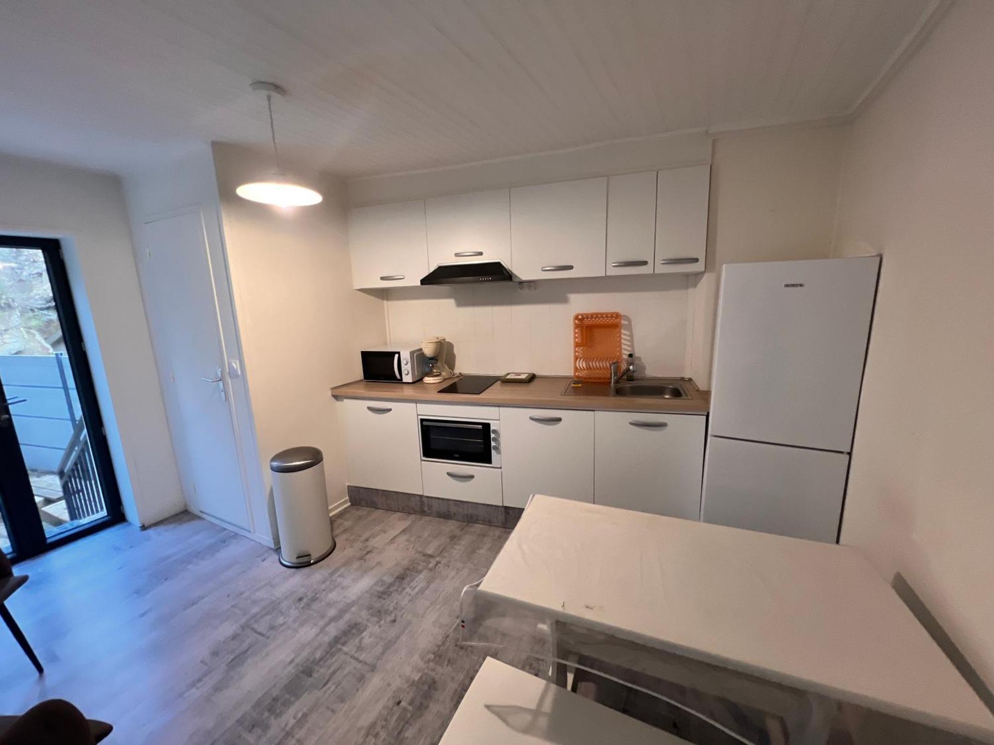 Appartement 4 Personnes, 1 Chambre, Terrasse, Wifi, Proche Du Centre Ла-Бурбуль Экстерьер фото