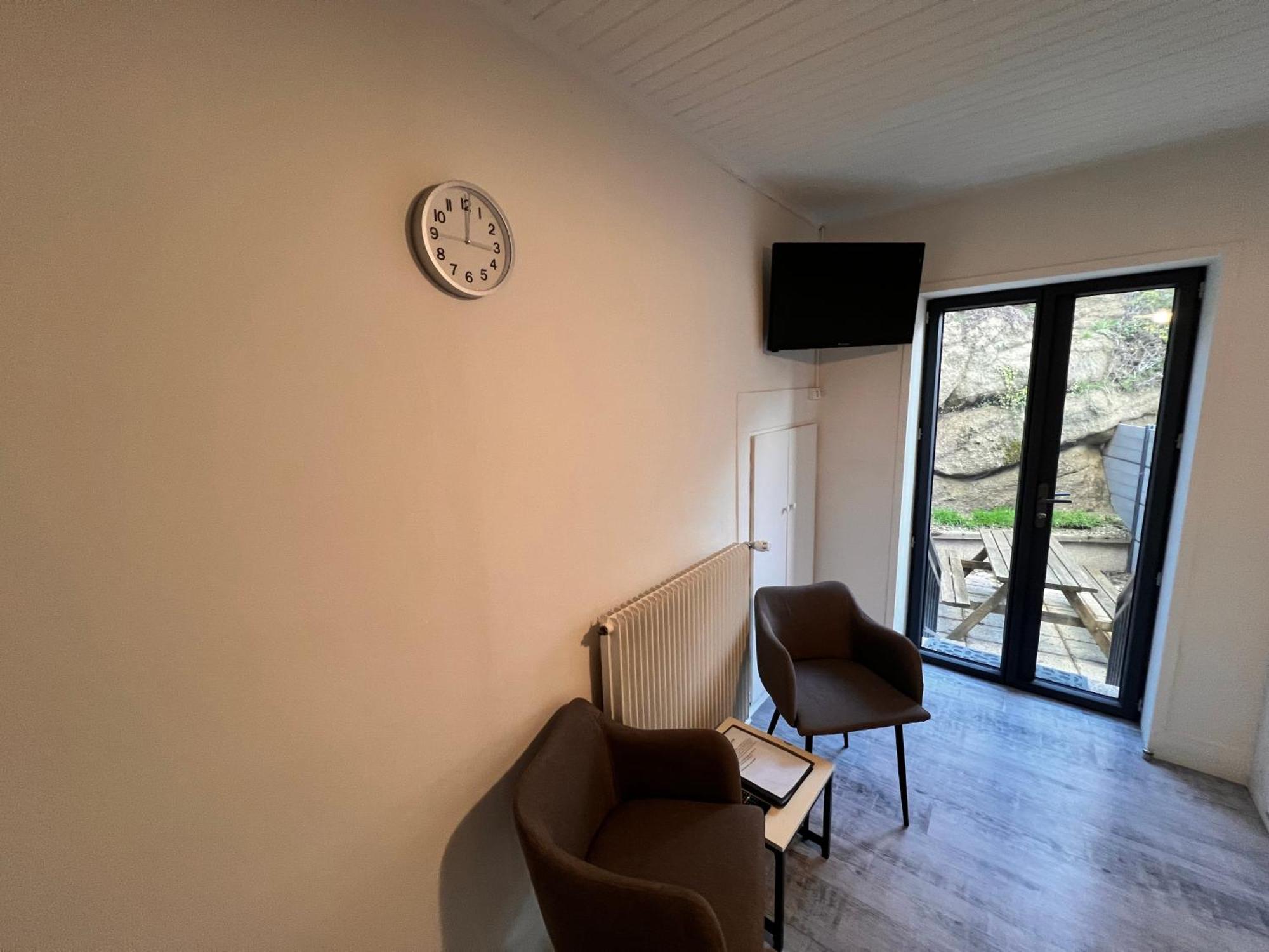 Appartement 4 Personnes, 1 Chambre, Terrasse, Wifi, Proche Du Centre Ла-Бурбуль Экстерьер фото