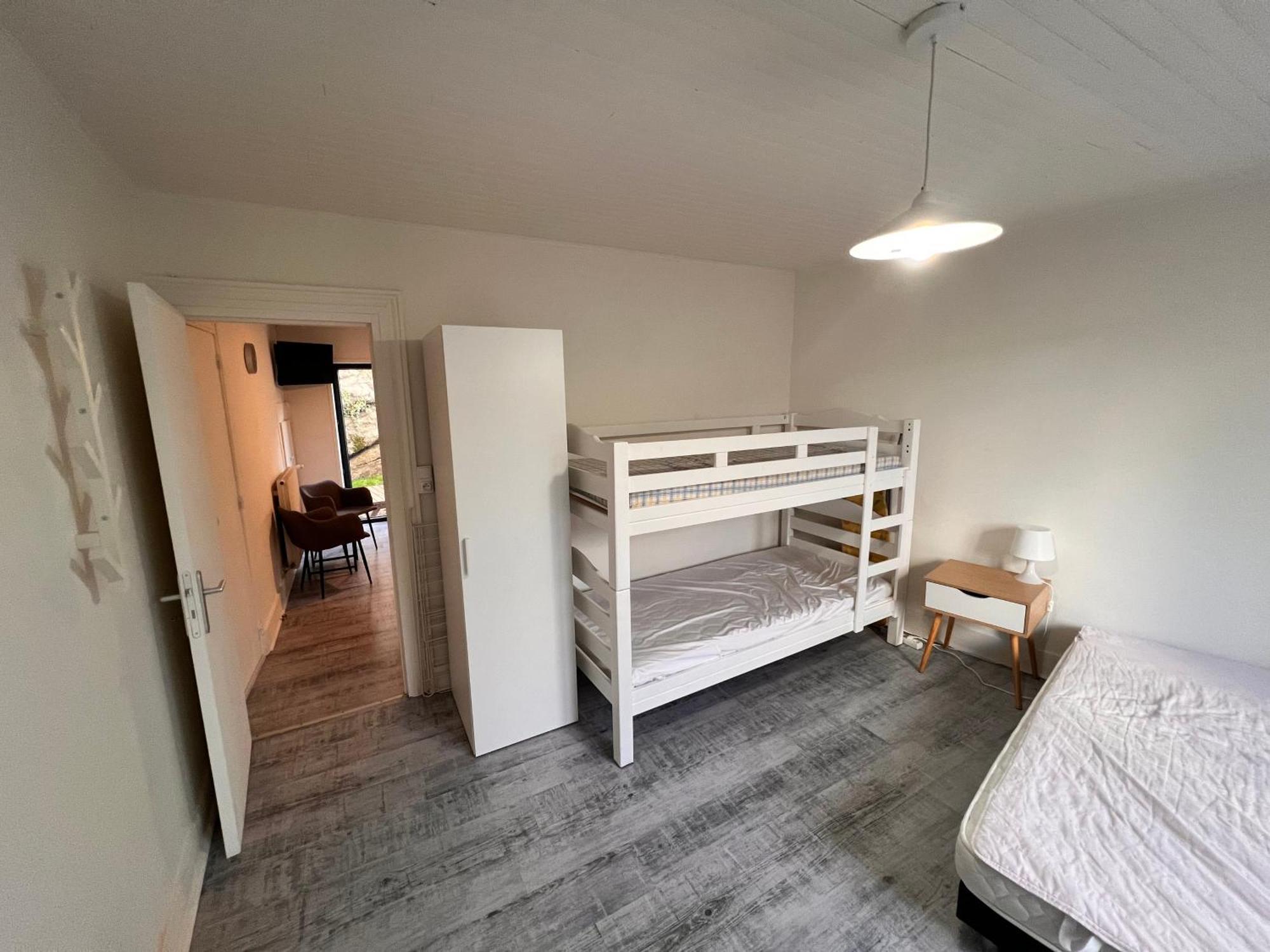 Appartement 4 Personnes, 1 Chambre, Terrasse, Wifi, Proche Du Centre Ла-Бурбуль Экстерьер фото