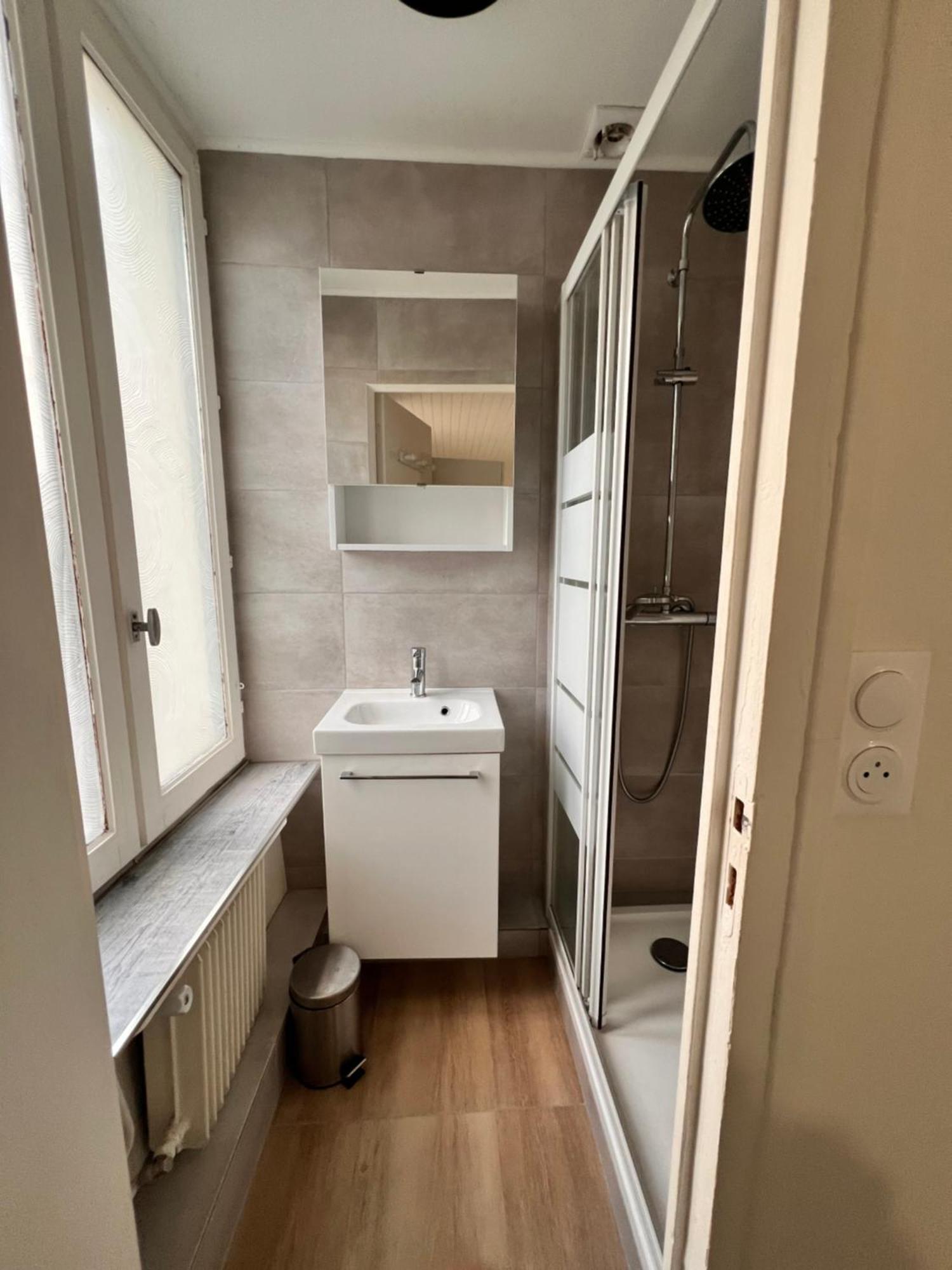 Appartement 4 Personnes, 1 Chambre, Terrasse, Wifi, Proche Du Centre Ла-Бурбуль Экстерьер фото
